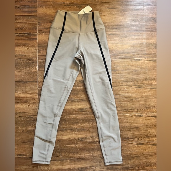 Abercrombie & Fitch Pants - Abercrombie & Fitch YPB SculptLUX Gray Leggings